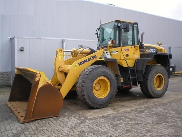 KOMATSU WA 320 tłoki i pierścienie